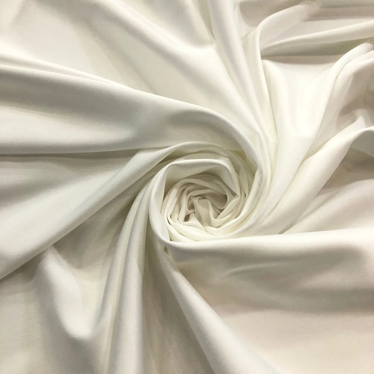 CREPE AMANDA 97% POLIÉSTER 3% ELASTANO